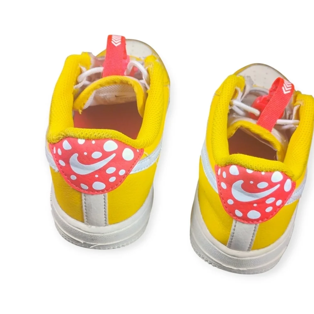 Nike Air Force 1 Toggle SE Yellow Ochre Kids Size 3